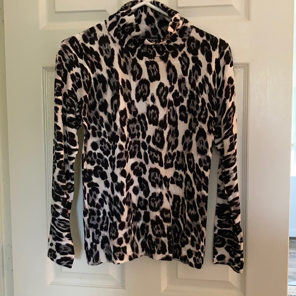Snow Leopard print Rayon/Nylon Size PS Turtleneck